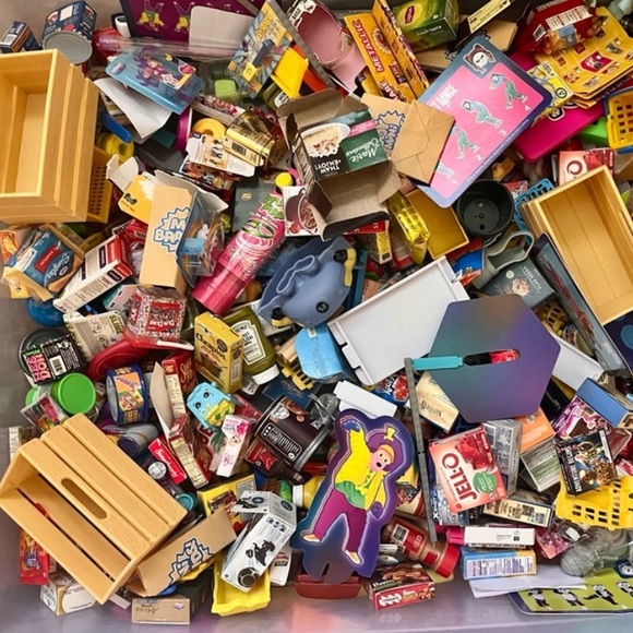 Random tiny toys assortment! - Picture 3 of 3